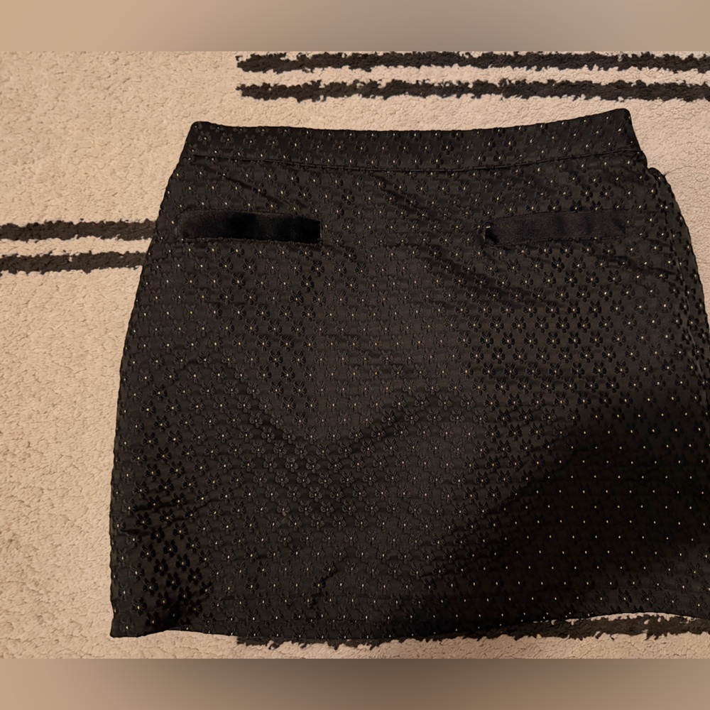 Copper Key black pull-up skirt in size XL (girl)